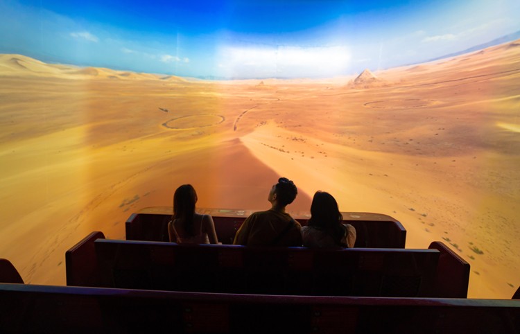 “Lên rừng xuống biển” chơi hết mình với loạt trải nghiệm “Take me to Sun World”