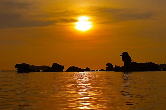 Ngắm Phú Quốc đẹp ảo diệu trong ánh hoàng hôn ngam phu quoc dep ao dieu trong anh hoang hon