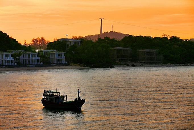 Ngắm Phú Quốc đẹp ảo diệu trong ánh hoàng hôn ngam phu quoc dep ao dieu trong anh hoang hon