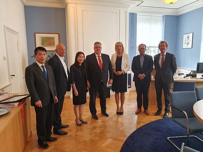 Thúc đẩy hợp tác giữa Việt Nam với tỉnh Gelderlands của Hà Lan thuc day hop tac giua viet nam voi tinh gelderlands cua ha lan