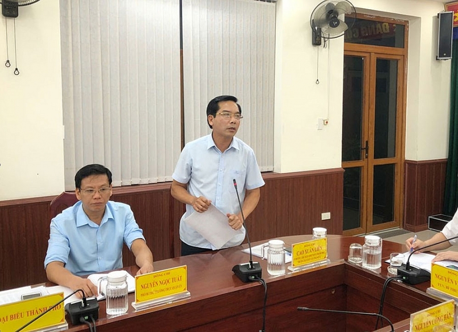 Đồng chí Cao Xuân Liên, Trưởng Ban Dân vận Thành ủy, Chủ tịch Ủy ban MTTQ Việt Nam thành phố phát biểu tại Hội nghị 5546 hai phong