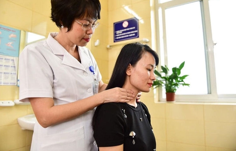 Vì sao ung thư tuyến giáp ngày càng gia tăng vi sao ung thu tuyen giap ngay cang gia tang