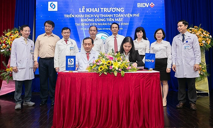 BIDV và Bệnh viện Nhân dân Gia Định triển khai dịch vụ thanh toán viện phí không dùng tiền mặt bidv va benh vien nhan dan gia dinh trien khai dich vu thanh toan vien phi khong dung tien mat