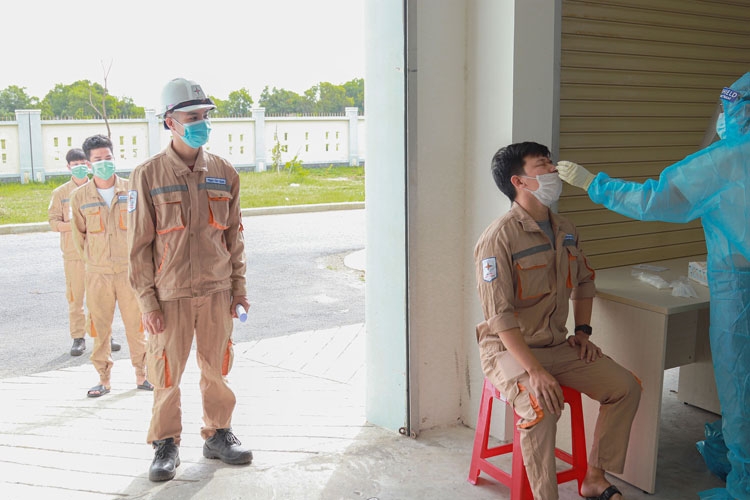 Nhiệt điện Vĩnh Tân 4: Chủ động test nhanh Sars-Cov-2 nhằm đánh giá nguy cơ, đảm bảo sản xuất