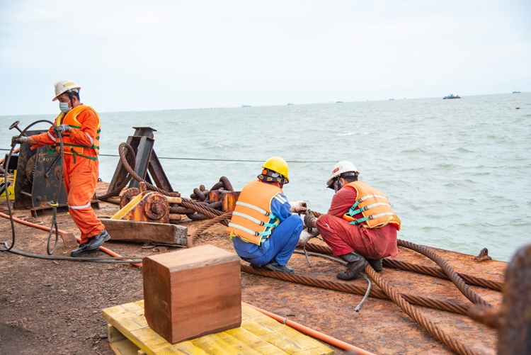 Nhà máy điện gió Đông Hải 1 với mức đầu tư gần 5.000 tỷ đồng đang thành hình