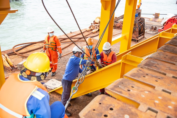 Nhà máy điện gió Đông Hải 1 với mức đầu tư gần 5.000 tỷ đồng đang thành hình