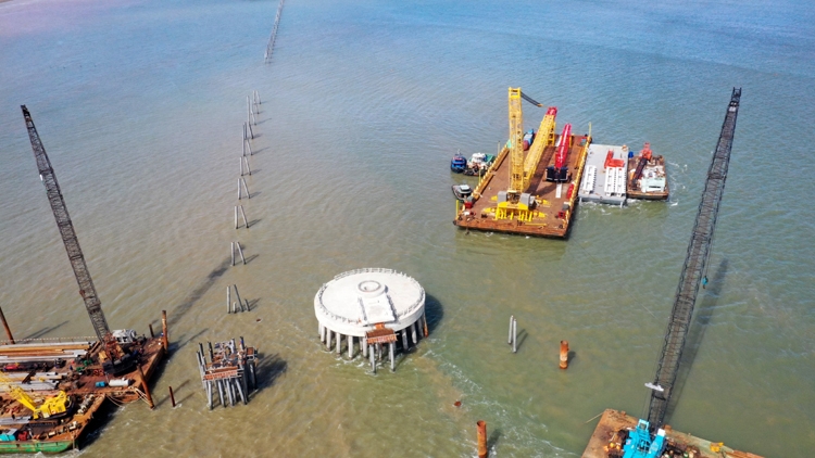 Nhà máy điện gió Đông Hải 1 với mức đầu tư gần 5.000 tỷ đồng đang thành hình