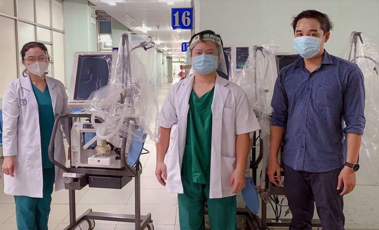 VPBank hỗ trợ gấp 715 máy hỗ trợ hô hấp hiện đại cho các tỉnh, thành phía Nam VPBank hỗ trợ gấp 715 máy hỗ trợ hô hấp hiện đại cho các tỉnh, thành phía Nam