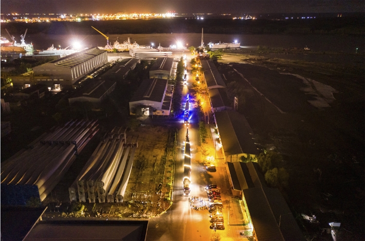 Hành trình gian nan của đoàn siêu trường siêu trọng khi thực hiện dự án điện gió