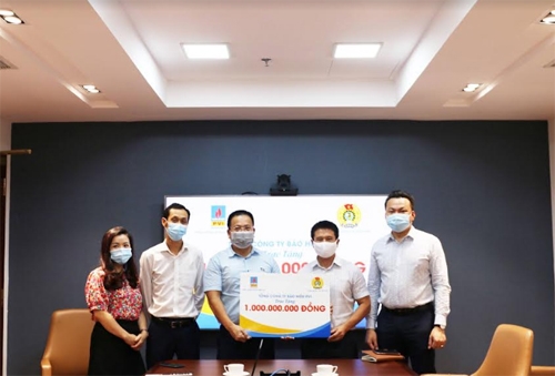 Bảo hiểm PVI trao tặng 1 tỷ đồng cho cán bộ y tế tuyến đầu chống dịch Bảo hiểm PVI trao tặng 1 tỷ đồng cho cán bộ y tế tuyến đầu chống dịch
