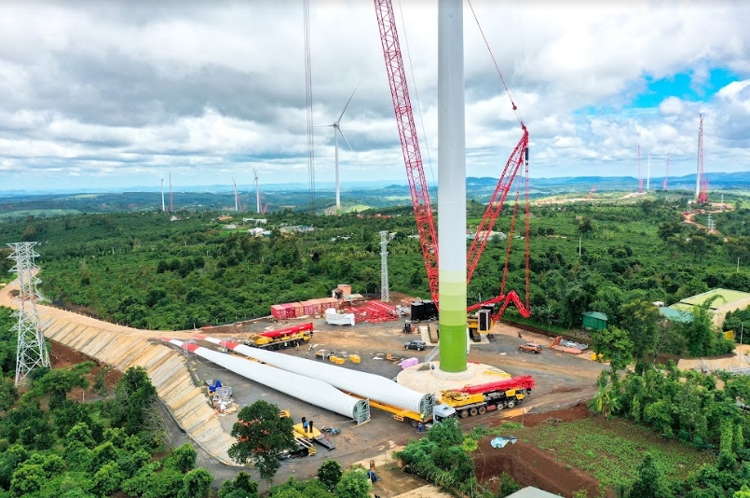 Dự án điện gió EaNam: Vừa thi công, vừa đảm bảo phòng chống dịch