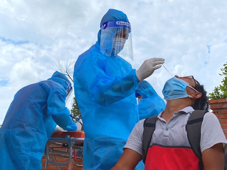 Dự án điện gió EaNam: Vừa thi công, vừa đảm bảo phòng chống dịch