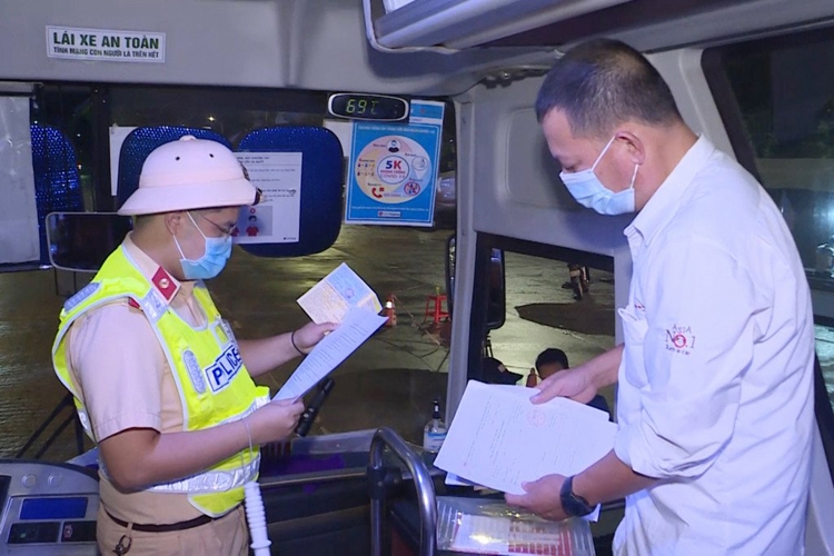 Quảng Ninh- Xử lý vi phạm phòng chống đại dịch không có “vùng cấm”