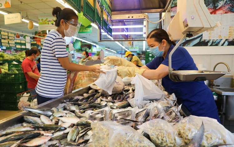 Áp lực lạm phát vẫn lớn Áp lực lạm phát vẫn lớn