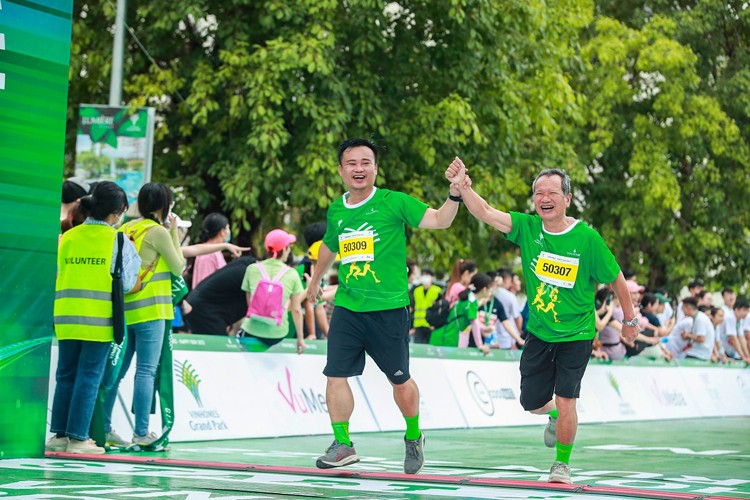 Hơn 3.000 người tham dự giải chạy Vinhomes – Happy Run 2022