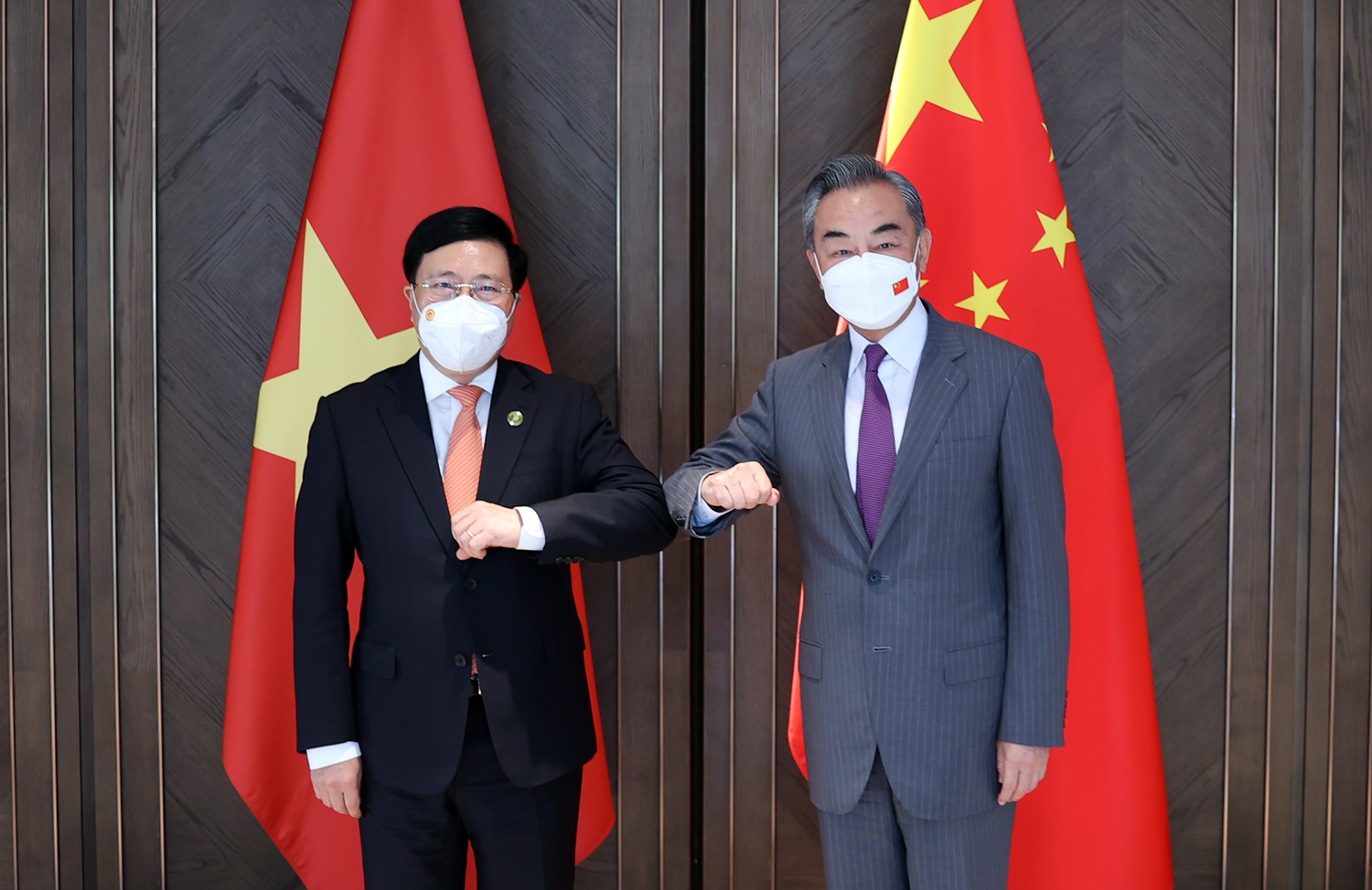 Việt Nam đề nghị Trung Quốc tạo điều kiện thông quan hàng hóa qua cửa khẩu - Ảnh 1.