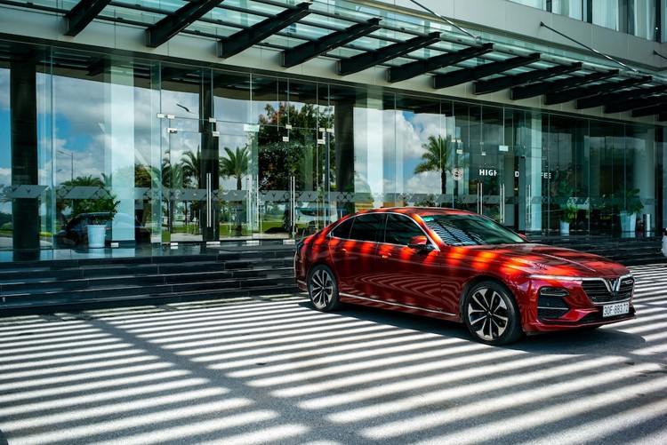 Công ty VinFast chính thức dừng kinh doanh xe ô tô chạy xăng Công ty VinFast chính thức dừng kinh doanh xe ô tô chạy xăng