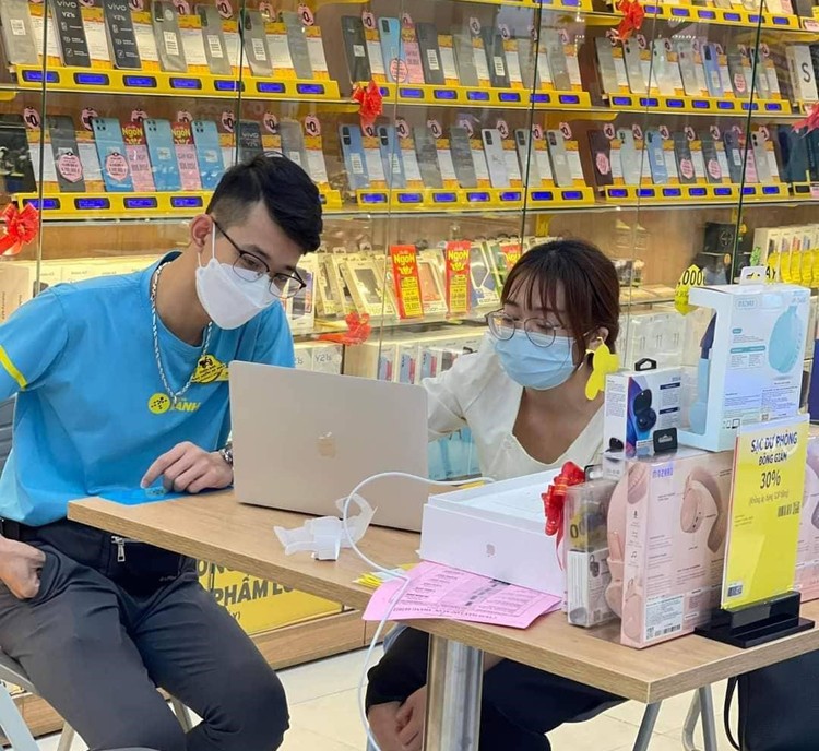 Muôn kiểu máy tính cho sinh viên vào năm học mới Muôn kiểu máy tính cho sinh viên vào năm học mới