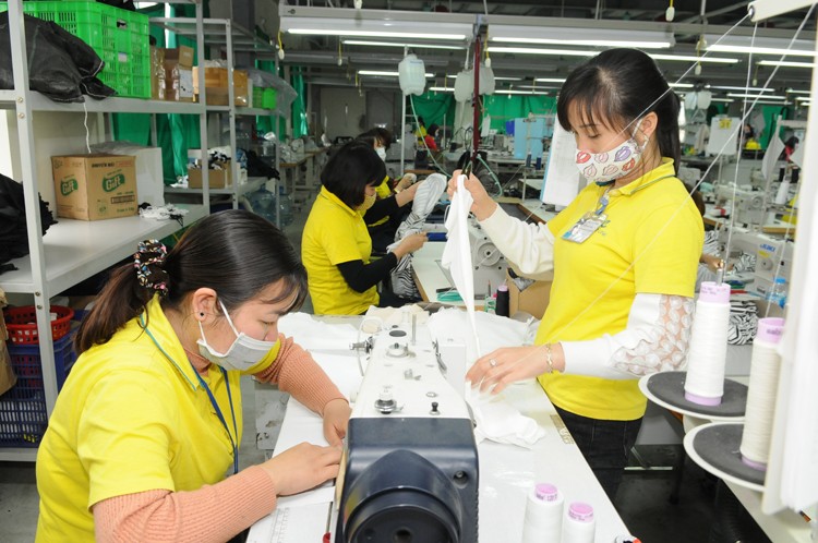 Ngành dệt may, da giày: Nỗi lo chi phí đầu vào Ngành dệt may, da giày: Nỗi lo chi phí đầu vào