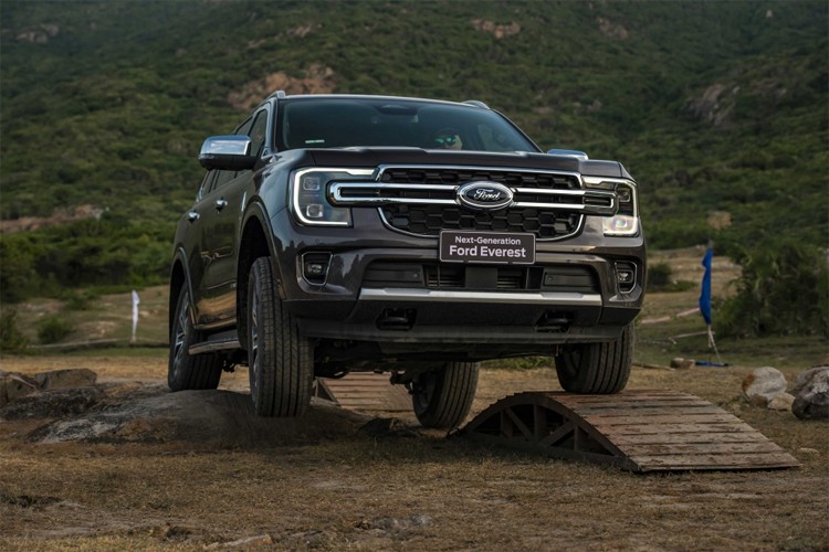 Ford Everest thế hệ mới: Làm chủ cuộc sống theo phong cách riêng của bạn Ford Everest thế hệ mới: Làm chủ cuộc sống theo phong cách riêng của bạn