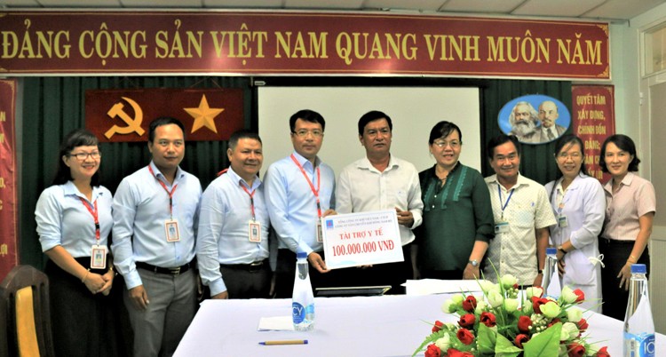 Các đơn vị PV GAS tổ chức nhiều hoạt động tri ân nhân kỷ niệm 75 năm Ngày Thương binh – Liệt sĩ Các đơn vị PV GAS tổ chức nhiều hoạt động tri ân nhân kỷ niệm 75 năm Ngày Thương binh – Liệt sĩ