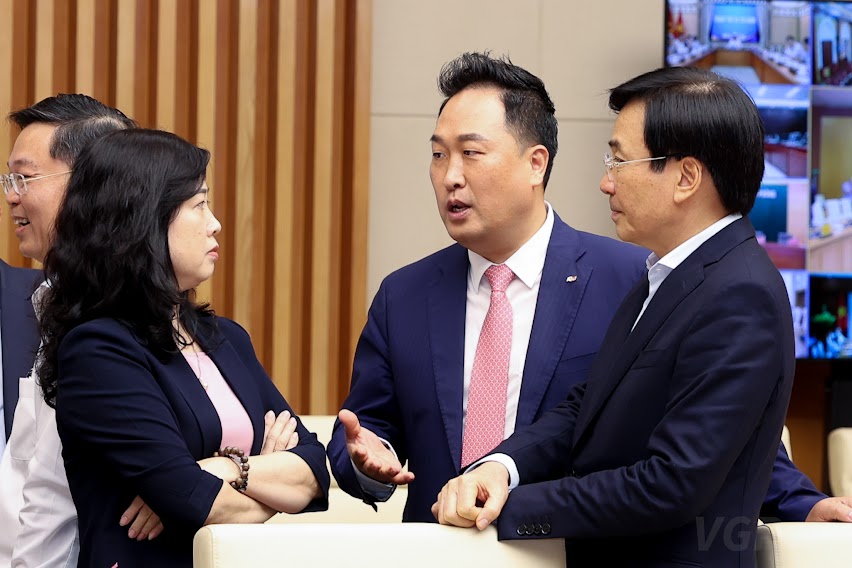 Đề nghị nhà đầu tư ‘hài hòa lợi ích, chia sẻ rủi ro’, góp phần đưa Việt Nam sớm trở thành một trung tâm trong chuỗi giá trị - Ảnh 12. Đề nghị nhà đầu tư ‘hài hòa lợi ích, chia sẻ rủi ro’, góp phần đưa Việt Nam sớm trở thành một trung tâm trong chuỗi giá trị - Ảnh 12.