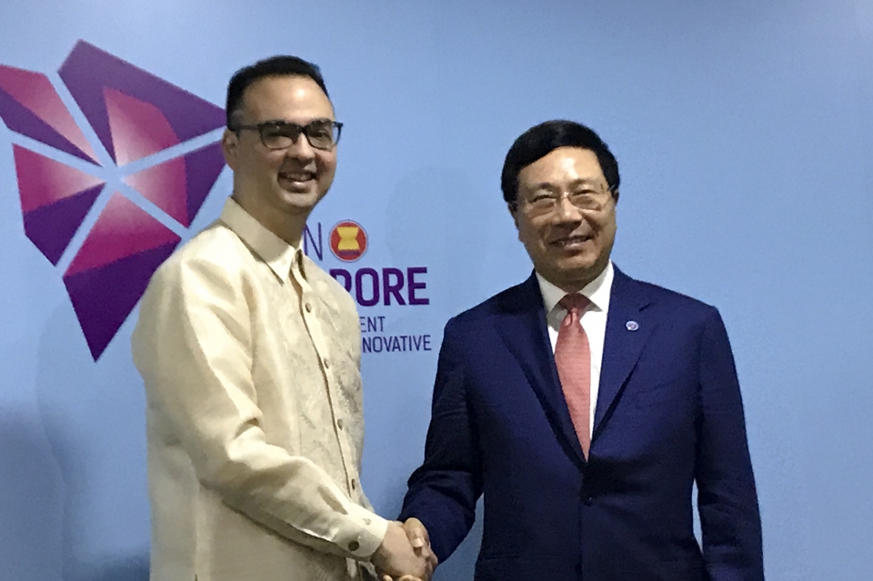Phó Thủ tướng tiếp xúc song phương bên lề Hội nghị Bộ trưởng Ngoại giao ASEAN pho thu tuong tiep xuc song phuong ben le hoi nghi bo truong ngoai giao asean