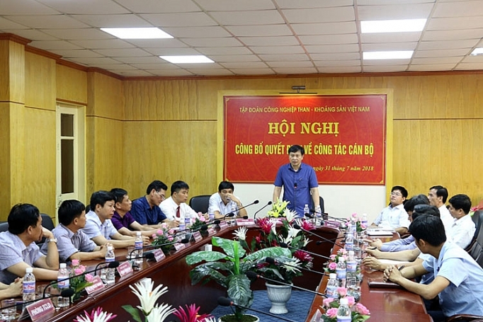 TKV công bố quyết định về công tác cán bộ Công ty Than Mạo Khê tkv cong bo quyet dinh ve cong tac can bo cong ty than mao khe