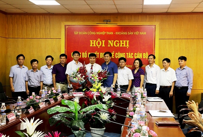 TKV công bố quyết định về công tác cán bộ Công ty Than Mạo Khê tkv cong bo quyet dinh ve cong tac can bo cong ty than mao khe