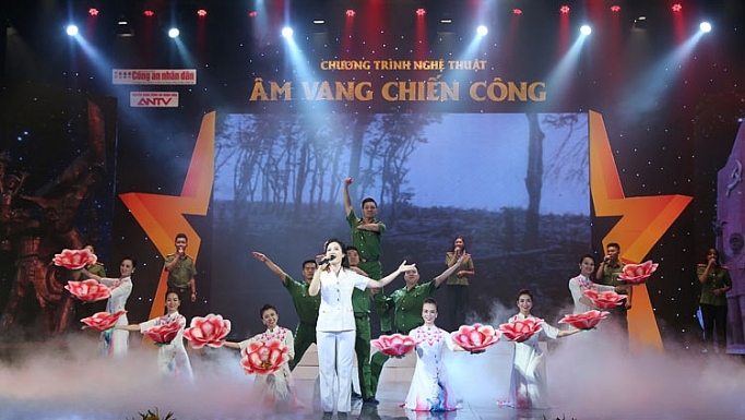 tiep tuc vinh danh nguoi chien si cong an bang am nhac