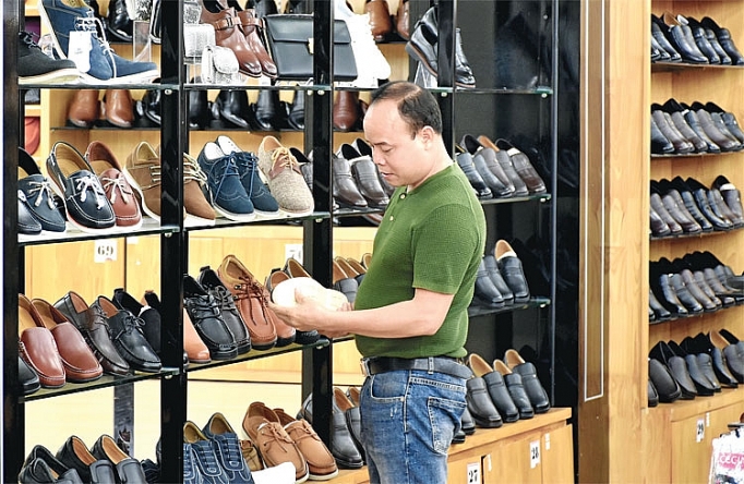 phat trien cnht nganh da giay nen tap trung cho doanh nghiep noi