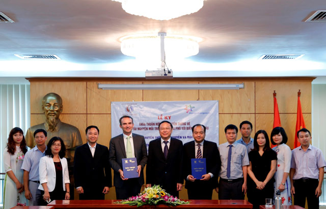 chuong trinh hop tac bao ve moi truong cua frieslandcampina viet nam