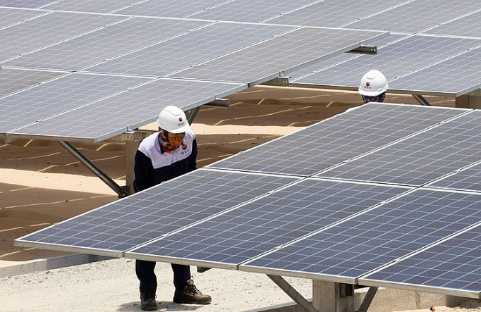 dien mat troi thap sang tuong lai nang luong viet nam