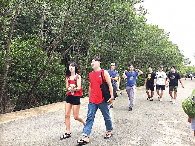 Đổi thay trên chiến khu xưa doi thay tren chien khu xua