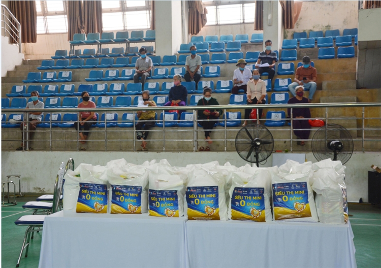 Siêu thị 0 đồng huyện Thanh Oai và Phú Xuyên: Sẻ chia yêu thương, nhân đôi hạnh phúc