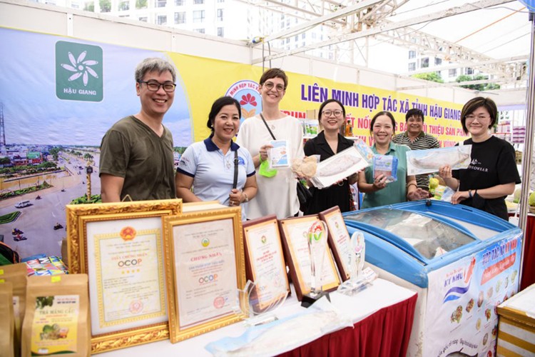 Sản phẩm OCOP vùng Đồng bằng sông Cửu Long: Khó tiêu thụ vì sao? Sản phẩm OCOP vùng Đồng bằng sông Cửu Long: Khó tiêu thụ vì sao?