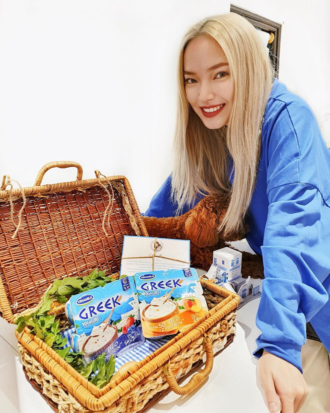 Món quà đậm chất Hy Lạp ‘đốn tim’ Kỳ Duyên, Phương Ly và các sao nữ mon qua dam chat hy lap don tim ky duyen phuong ly va cac sao nu