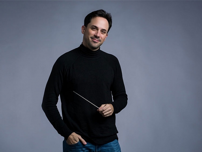 Nhạc trưởng Olivier Ochanine: “Mùa diễn mới là dấu mốc quan trọng của Dàn nhạc Giao hưởng Mặt trời” nhac truong olivier ochanine mua dien moi la dau moc quan trong cua dan nhac giao huong mat troi