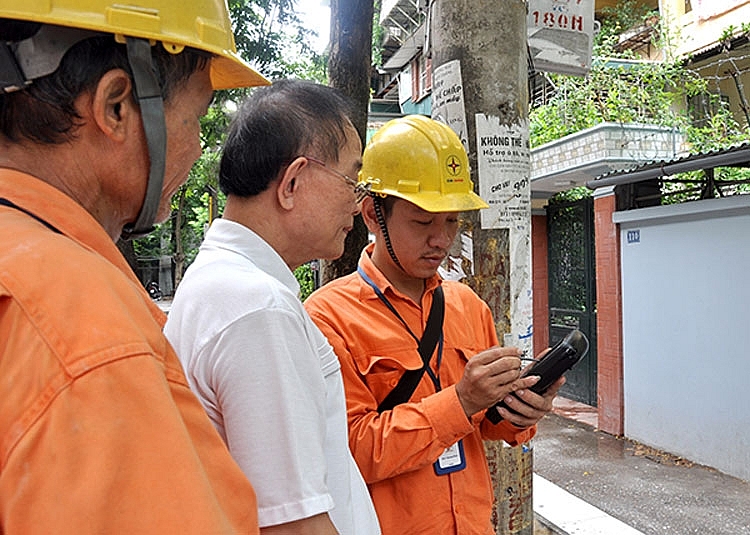 Bộ Công Thương: Tiếp tục cải thiện chỉ số tiếp cận điện năng Bộ Công Thương: Tiếp tục cải thiện chỉ số tiếp cận điện năng