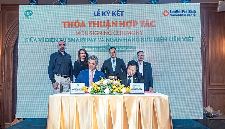 SmartPay hợp tác cùng LienVietPost Bank giới thiệu dịch vụ kiều hồi đến người dùng cá nhân và tiểu thương