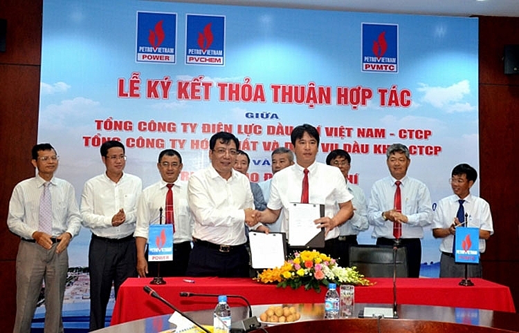 PVMTC cùng PV Power và PVChem ký kết các thỏa thuận hợp tác cung ứng các hoạt động dịch vụ PVMTC cùng PV Power và PVChem ký kết các thỏa thuận hợp tác cung ứng các hoạt động dịch vụ