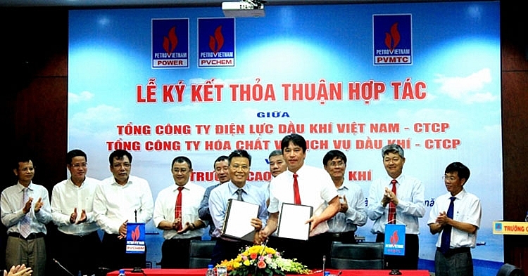 PVMTC cùng PV Power và PVChem ký kết các thỏa thuận hợp tác cung ứng các hoạt động dịch vụ PVMTC cùng PV Power và PVChem ký kết các thỏa thuận hợp tác cung ứng các hoạt động dịch vụ