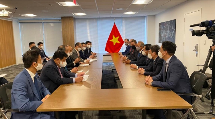 PV GAS và Công ty Đầu tư AES ký kết “Thỏa thuận liên doanh thành lập và vận hành Công ty TNHH Kho cảng LNG Sơn Mỹ”