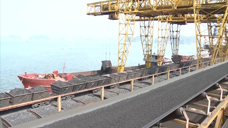 TKV - Chiến dịch 90 ngày tập trung sản xuất hơn 9 triệu tấn than sạch TKV - Chiến dịch 90 ngày tập trung sản xuất hơn 9 triệu tấn than sạch