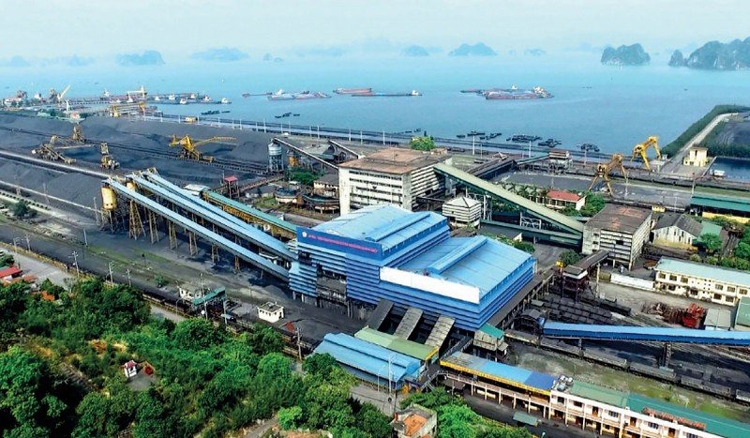 TKV - Chiến dịch 90 ngày tập trung sản xuất hơn 9 triệu tấn than sạch TKV - Chiến dịch 90 ngày tập trung sản xuất hơn 9 triệu tấn than sạch