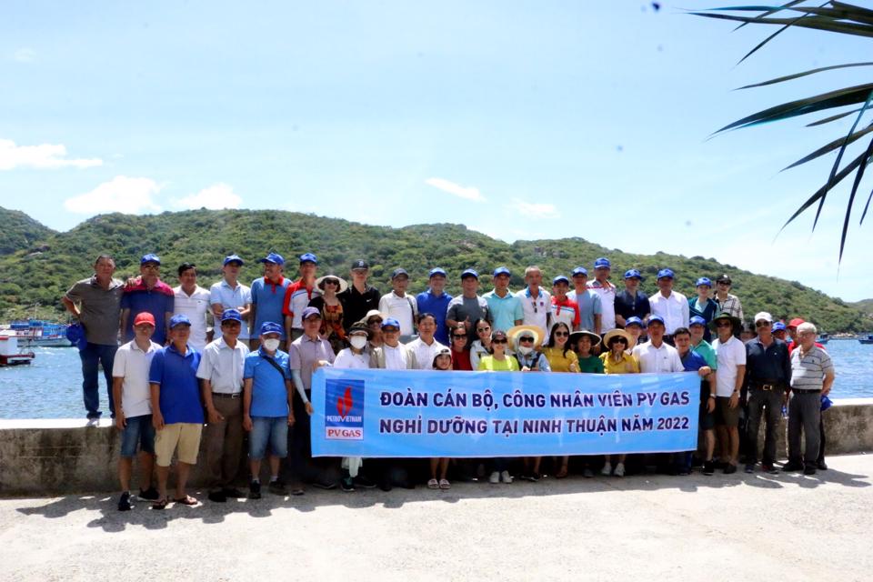 Đoàn 2 - CBCNV đang làm việc tại Cơ quan điều hành và các đơn vị trực thuộc PV GAS, là đối tượng cần bồi bổ sức khỏe và chịu di chứng hậu Covid