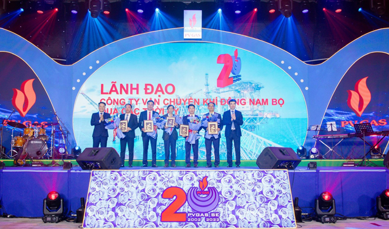 Lễ kỷ niệm 20 năm thành lập Công ty Vận chuyển khí Đông Nam bộ Lễ kỷ niệm 20 năm thành lập Công ty Vận chuyển khí Đông Nam bộ