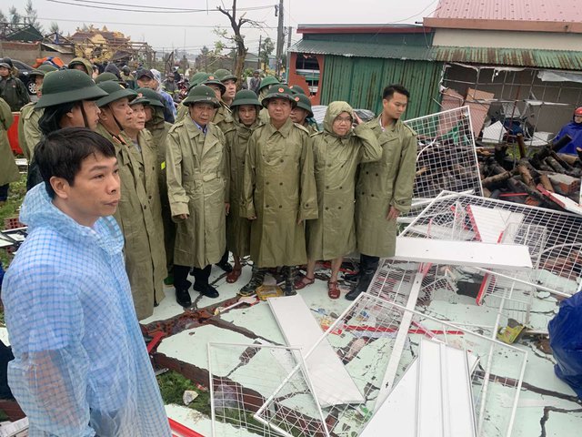 Phó Thủ tướng Lê Văn Thành kiểm tra công tác ứng phó bão tại Quảng Trị - Ảnh 3. Phó Thủ tướng Lê Văn Thành kiểm tra công tác ứng phó bão tại Quảng Trị - Ảnh 3.