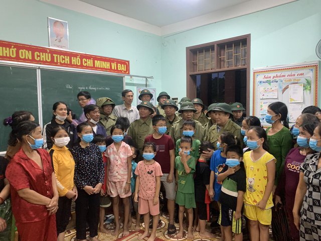 Phó Thủ tướng Lê Văn Thành kiểm tra công tác ứng phó bão tại Quảng Trị - Ảnh 6. Phó Thủ tướng Lê Văn Thành kiểm tra công tác ứng phó bão tại Quảng Trị - Ảnh 6.