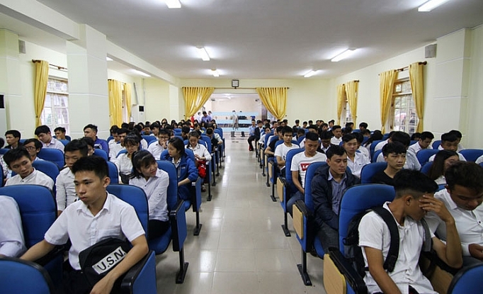 Trường cao đẳng Công nghiệp Huế: Giúp tân sinh viên tiếp cận nghề sớm truong cao dang cong nghiep hue giup tan sinh vien tiep can nghe som